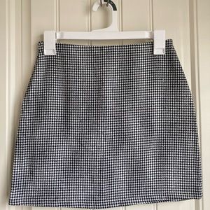 Houndstooth Mini Skirt